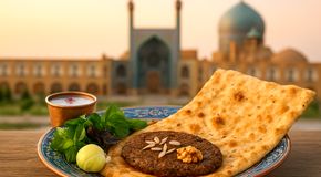 گردشگری خوراک اصفهان؛ چرا طعم بریان و خورشت ماست، موتور محرک اقتصادی «نصف جهان» است؟