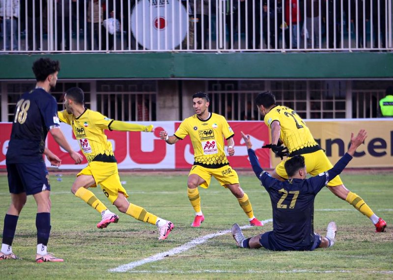 سپاهان در تعقیب سایه به سایه تراکتور