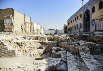 کمرزرین؛ میراثی که سرپناه می‌خواهد