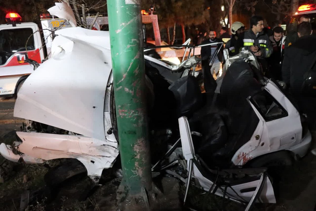 تصادف در اتوبان شهید اردستانی ۲ کشته بر جا گذاشت