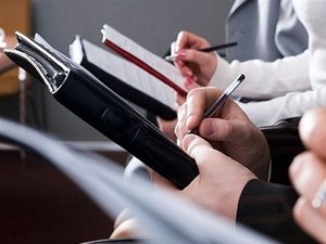 آرد بیخته و غربال آویخته