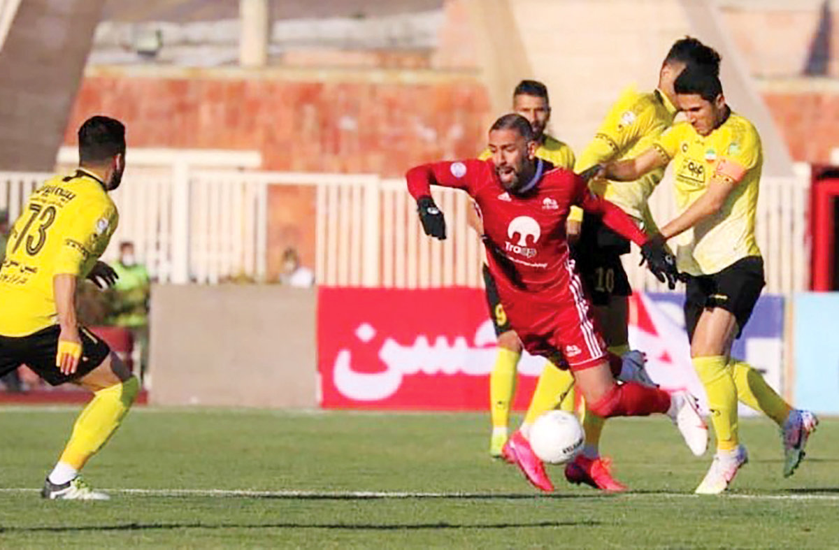 تنور داغ لیگ در تبریز و اصفهان