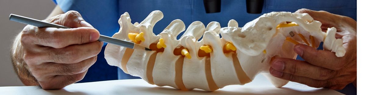 ۱۳ علت درد گودی کمر که ممکن است شما را شگفت زده کند