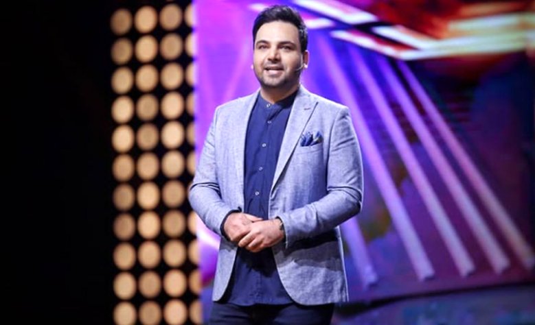 گریم بازیگر نقش «ستایش» سوژه احسان علیخانی شد/ وقتی داور عصر جدید صدای خود را مسخره می‌کند!