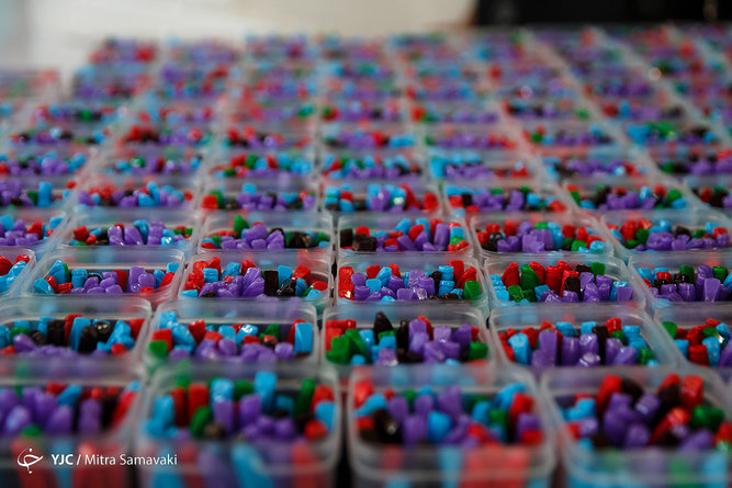 نوشت افزار ایرانی در کشور تنها یک حامی دارد!