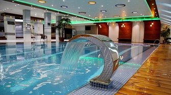 یارانه پنهان برای استخر‌های پر آب لاکچری؟ / مناطق یک تا سه تهران پرمصرف‌ترین مشترکان آبی