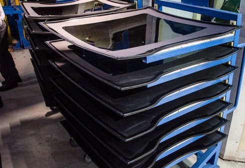 هر آنچه نیاز است از ۲۰۷ سقف شیشه‌ای بدانید