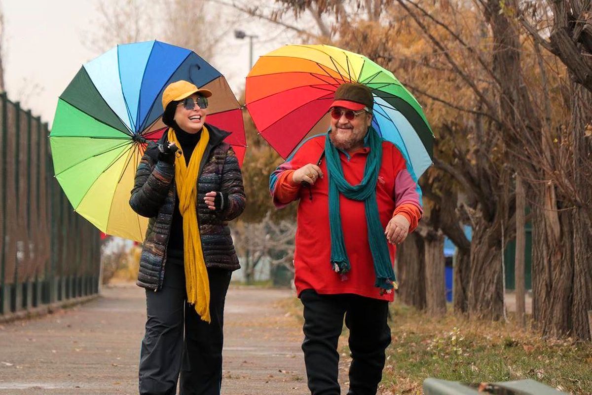 صدرنشینی «آقای سانسور» در جدول فروش سینما/فروش یک میلیونی «عطر داغ» در گیشه