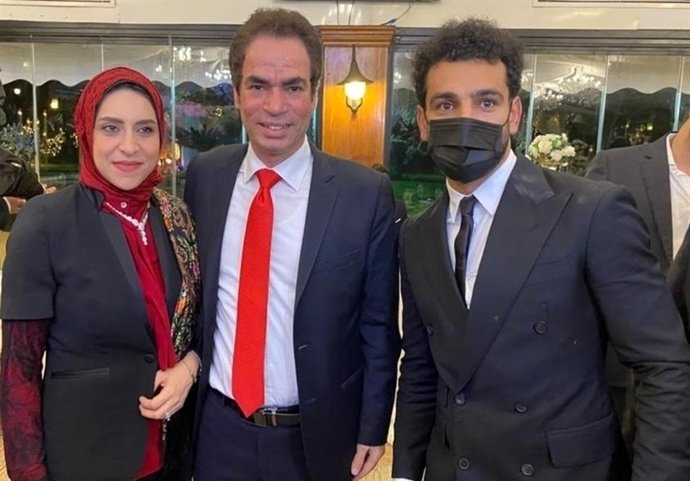 (عکس)  محمد صلاح در مراسم ازدواج برادرش
