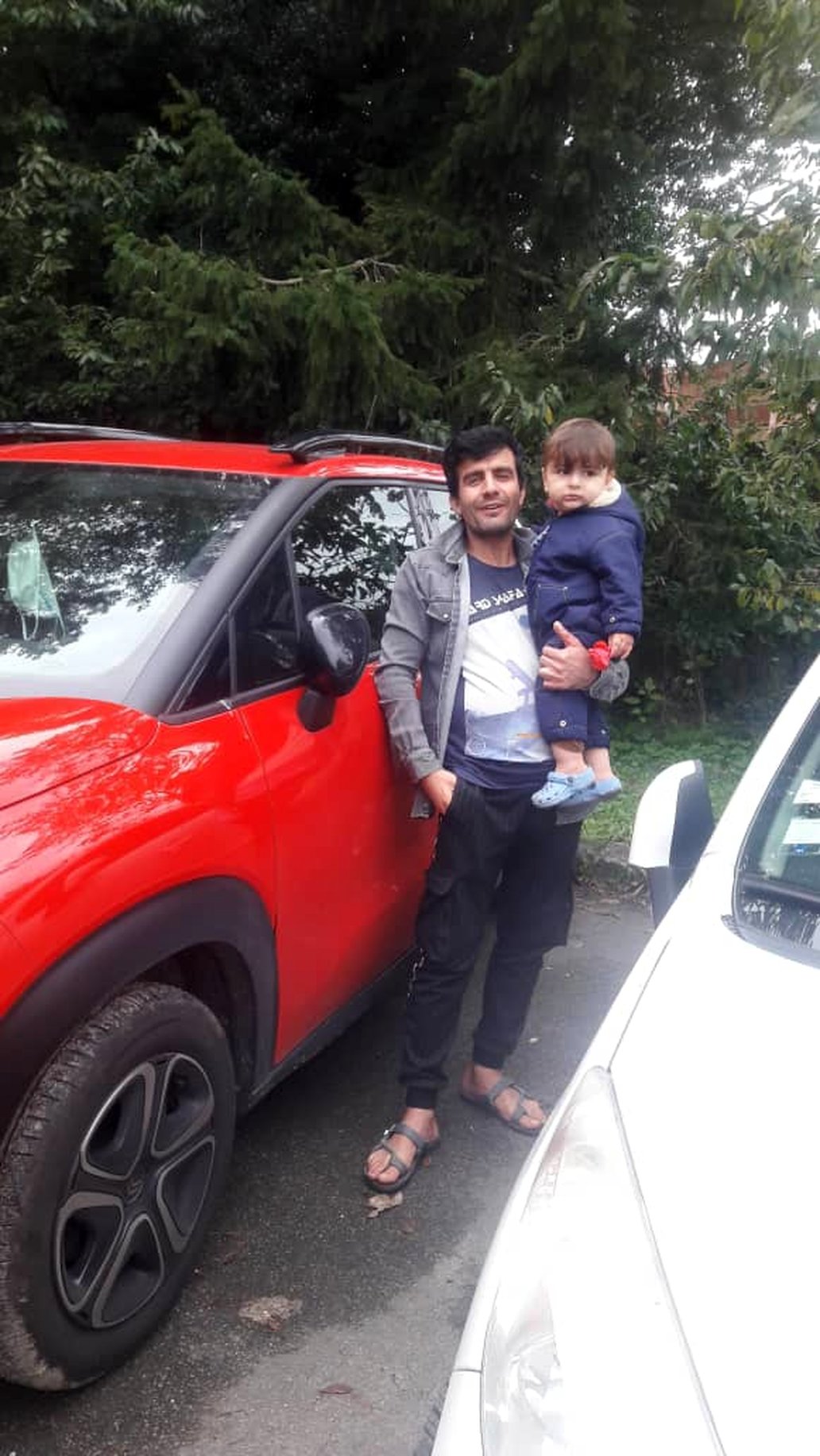 تدفین اجساد ۴ عضو خانواده پناهجوی ایرانی غرق‌شده در کانال مانش