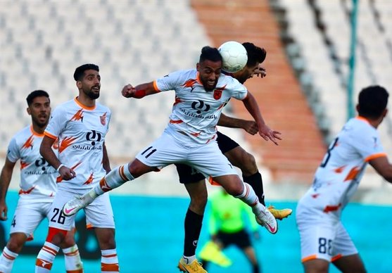 علیزاده: به دنبال بقا هستیم اما از ما سهمیه آسیایی می‌خواهند