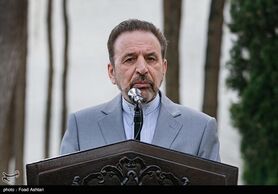 واعظی:‌ به دنبال آزادی زندانیان ایرانی در آمریکا هستیم/ مذاکراتی در این زمینه صورت گرفته است