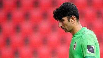 علیرضا بیرانوند را فرستادند روی سکو!