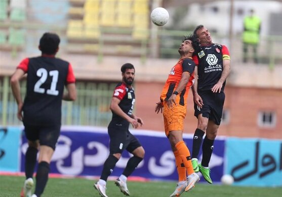 کلهر: پرسپولیس می‌تواند هر حریفی را از پیش‌رو بردارد و در سه جام مدعی باشد