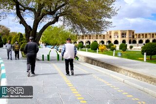 پارک خودروها در حاشیه رودخانه و پارک‌ها ممنوع شد