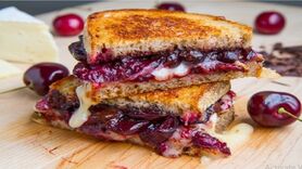 طرز تهیه اسنک آلبالو