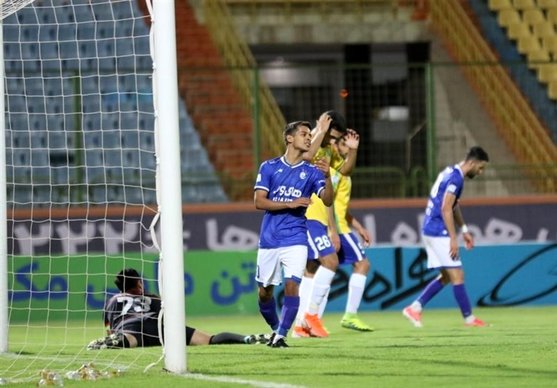 فریبا: بازیکنان استقلال نباید در لیگ برتر بی‌انگیزه باشند