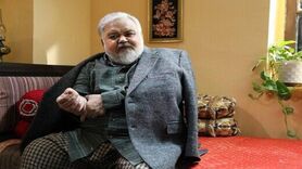 ماجرای کرونا گرفتن اکبر عبدی از زبان تهیه‌کننده «روز‌های آبی»