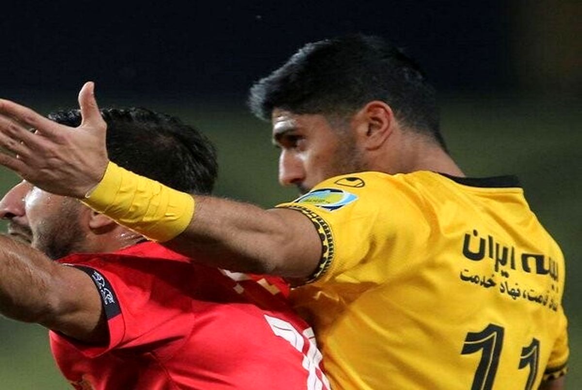 در بازیهای استقلال و پرسپولیس ۴ پنالتی گرفته نشد