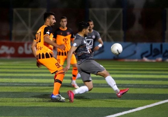 علیزاده: وقفه‌های زیاد لیگ به روند رو به رشد مس رفسنجان ضربه زد