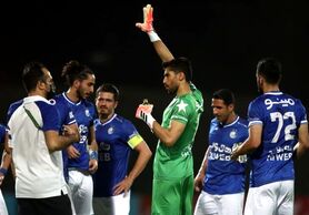 قراردادهای نجومی کار دست باشگاه استقلال داد