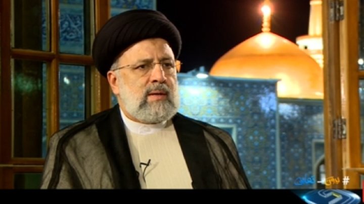 رئیسی در بدون تعارف: باید با درد مردم آشنا شویم و در کنار آن‌ها باشیم