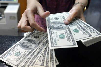 قیمت دلار ۵ تیر ۱۴۰۰ به ۲۳ هزار و ۹۷۴ تومان رسید