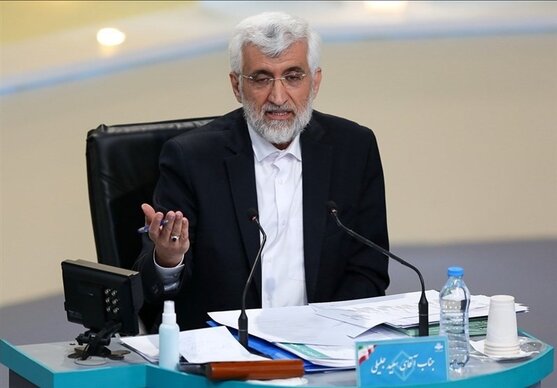 جلیلی: اجازه ندهیم افراد پرمدعا و بدون کارنامه امور را به دست بگیرند