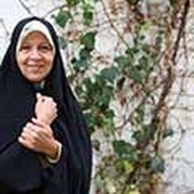 فائزه هاشمی: رأی به همتی را تکذیب می‌کنم