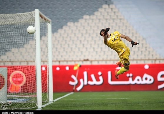 رضایی: هواداران نساجی حتی به دروازه‌بان تیم خودشان هم فحاشی کردند