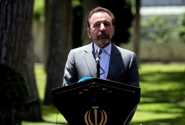 واکنش واعظی به دروغ پراکنی علیه وزیر نیرو و خانواده اش