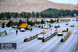 اعمال قانون حدود ۵۰۰ خودرو متخلف در شرایط قرمز کرونایی اصفهان