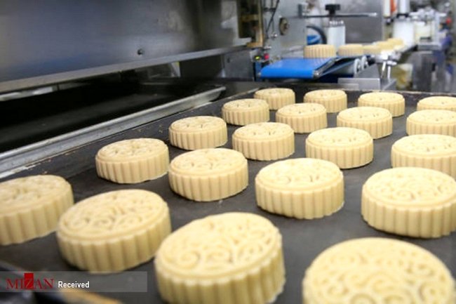 گرانی مواد اولیه و کمبود آرد؛ معضل اصلی تولید شیرینی/ دولت تصمیمی نمی‌گیرد