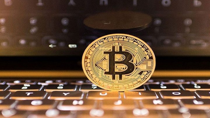 فشار بالای فروش در بازار ارز‌های دیجیتالی/ ۴۹ درصد کل بازار در اختیار بیت کوین