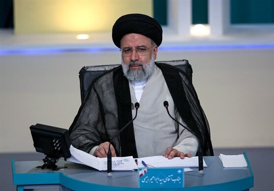 آیت‌الله رئیسی در مراسم تنفیذ: پیام انتخابات ۲۸ خرداد تغییر وضع موجود بود
