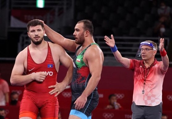 زارع: می‌خواهم دل مردم را شاد کنم