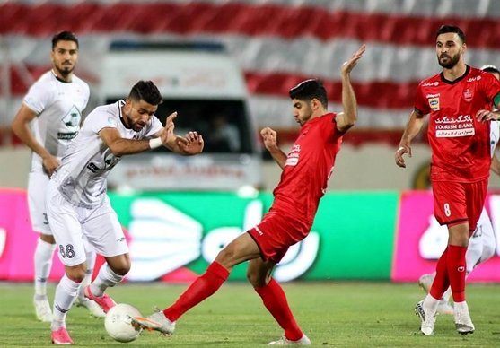 منافی: پرسپولیس کار سختی برای جایگزینی نوراللهی و مغانلو دارد