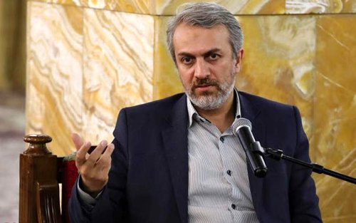 فاطمی امین : به طور جدی در صدد کنترل تورم هستیم