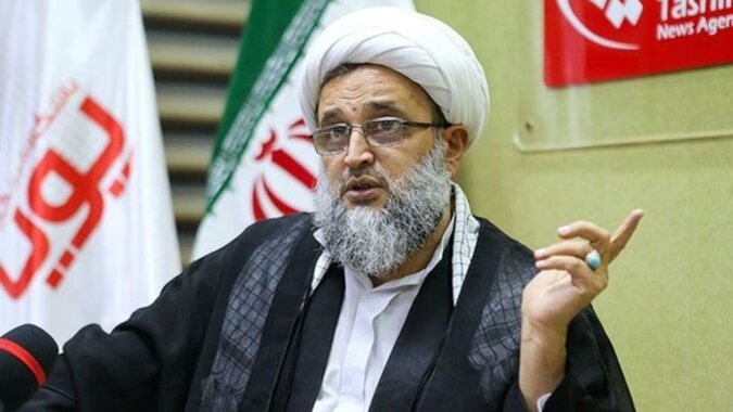 انتقاد تند خبرگزاری دولت از اظهارات ضد واکسن پناهیان