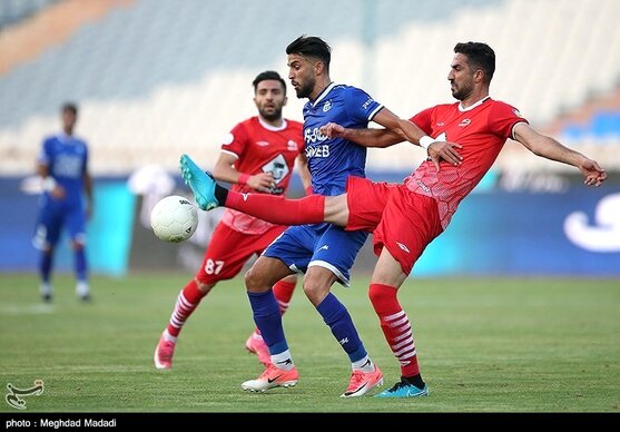 آشوبی: صعود استقلال و تراکتور در شرایط عادی بسیار بعید است