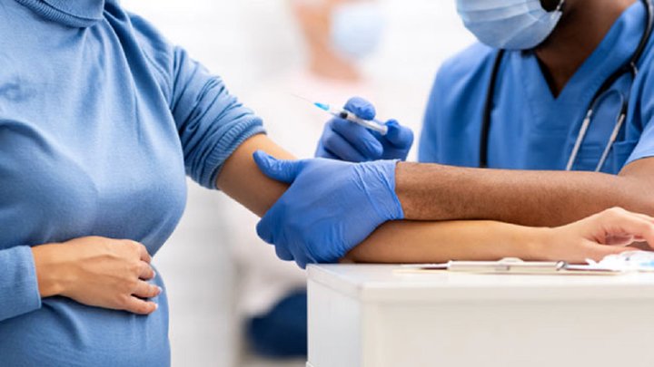 سوری: واکسیناسیون در دوران بارداری و درمان ناباروری منعی ندارد