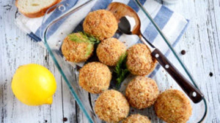 طرز تهیه کلوچه مرغ و پنیر خوش طعم + فیلم