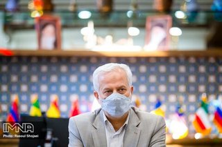 برای رفع مشکل زاینده‌رود عزم ملی وجود دارد/ ایجاد تمدنی نوین در اصفهان