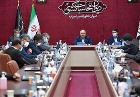 قالیباف: تورم قانون داریم/کسری بودجه یعنی دست در جیب مردم کردن
