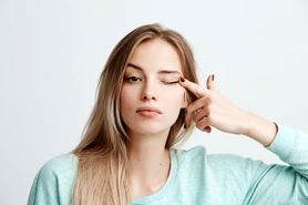 خشکی چشم و نشانه ی تیروئید