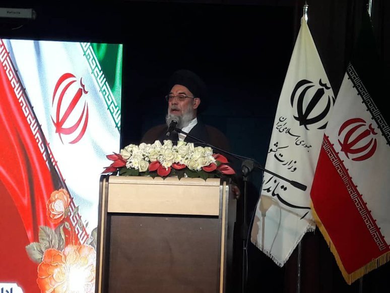 اگر مشکل آب حل شود استان حتی مشکل بیکاری هم نخواهد داشت / اصفهان استان معمولی نیست