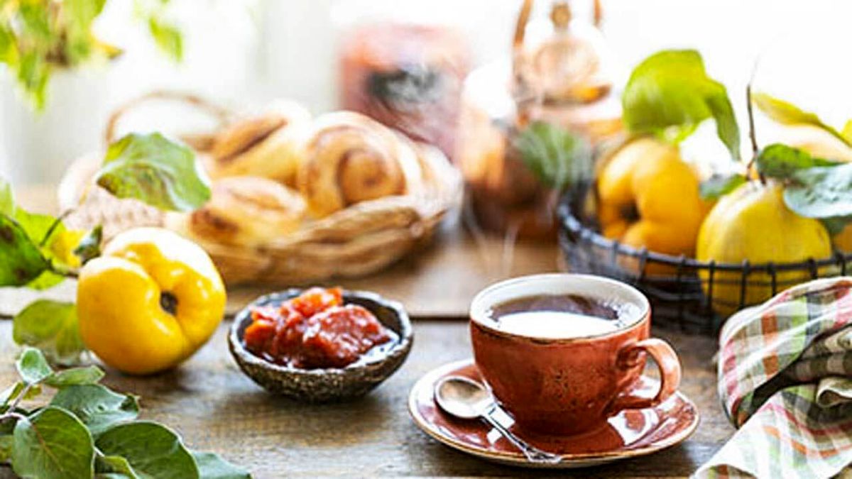 طرز تهیه دمنوش گیاهی برای رفع رفلاکس معده + فیلم