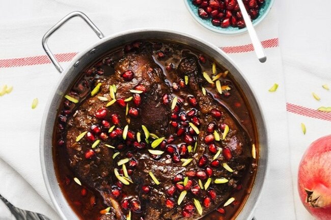 طرز تهیه مرغ ناردونی؛ ترش و خوشمزه