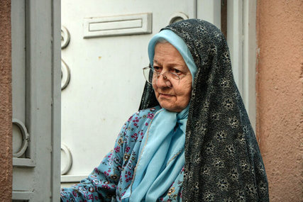 تصاویر جدید از سریال طنز «خوشنام»