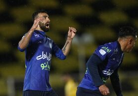 مطهری: کمک داور ۶ متر عقب بود، چطور آفساید مرا گرفت؟/گیتار زدنم برای هواداران است نه کُری‌خوانی